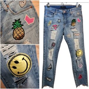 STS BLUE TOMBOY SKINNY SLOUCH PATCH JEAN SIZE 24 LIKE NEW!